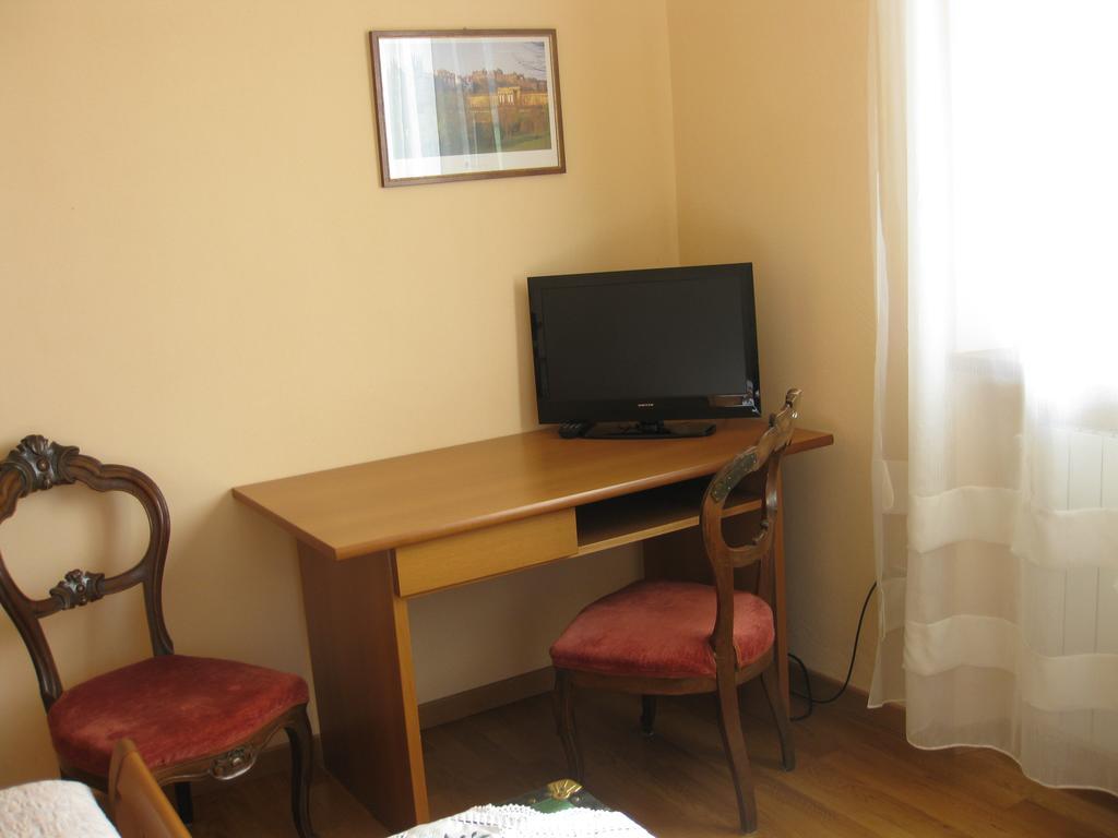 Solto Collina B&B Garden חדר תמונה