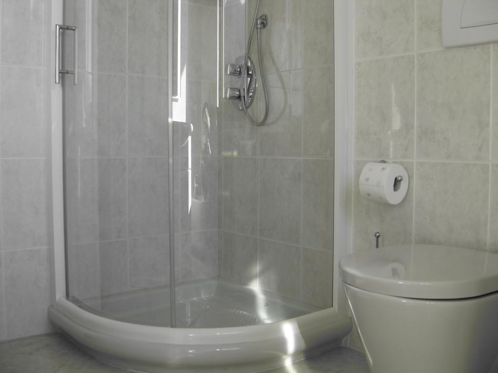 Solto Collina B&B Garden חדר תמונה